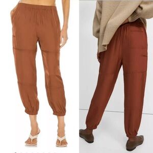 Theory Women's Slim Cargo Clay Flat Twill Pants Size M $295 Joggers